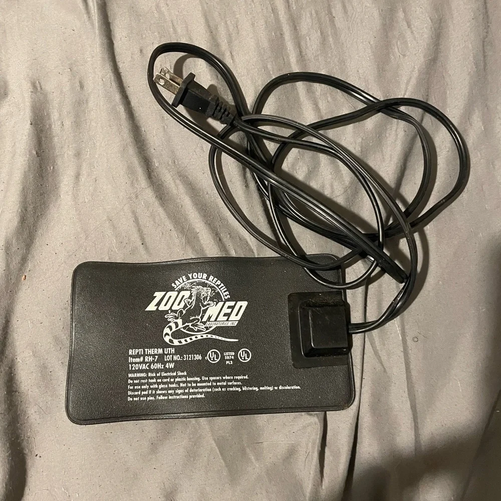 ❤️2/$25 ReptiTherm UTH Heating Pad - Black